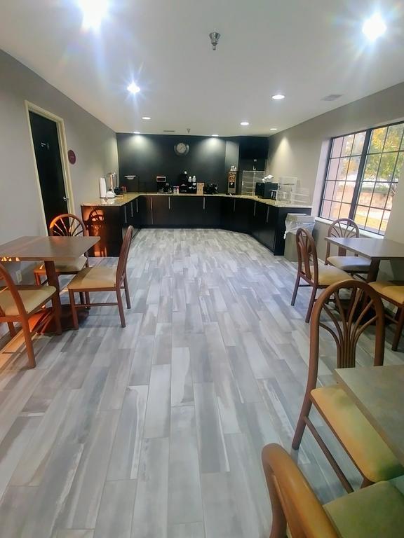Americas Best Value Inn And Suites Lee'S Summit-Kansas City Ngoại thất bức ảnh